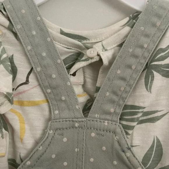 Jessica Simpson overall shorts outfit EUC - Picture 7 of 7